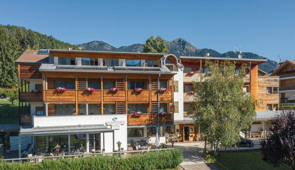Hotel Olimpionico im Fleimstal – Sommer mit Dolomitenblick