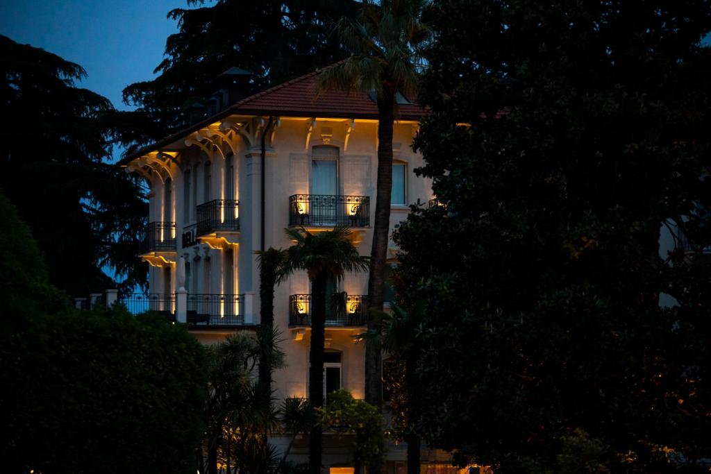 Hotel Bella Riva 5* in Gardone Riviera