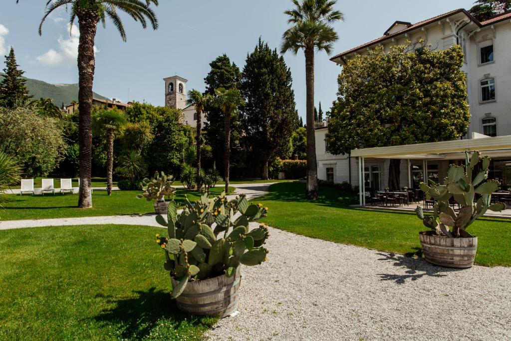 Hotel Bella Riva 5* in Gardone Riviera