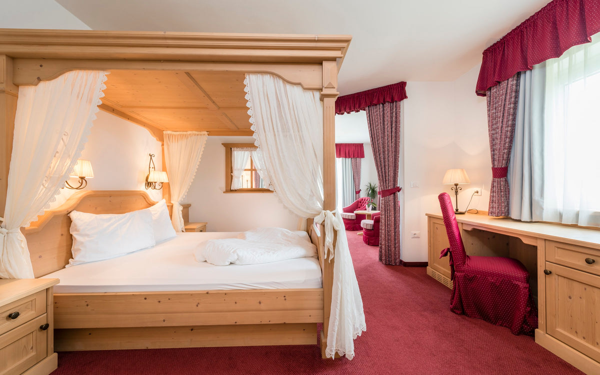 Zimmer mit Himmelbett