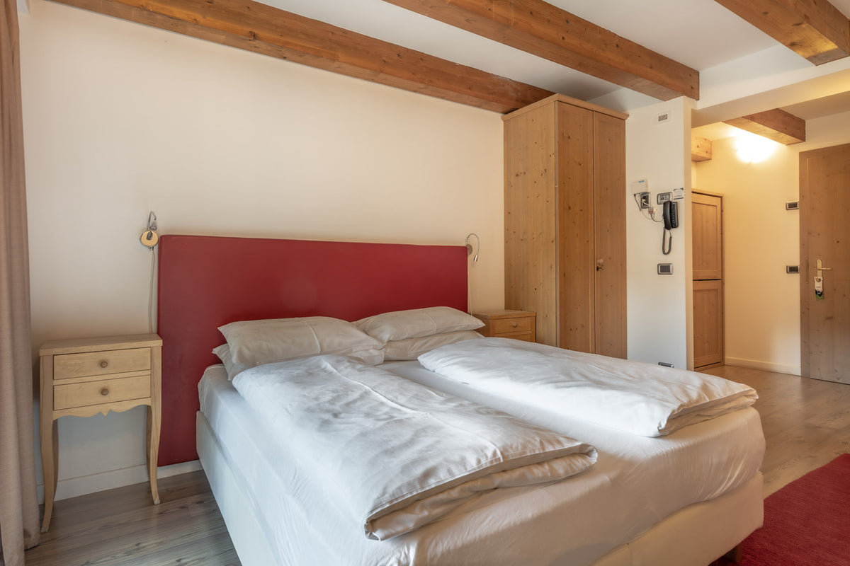 Doppelzimmer im Alpenstil