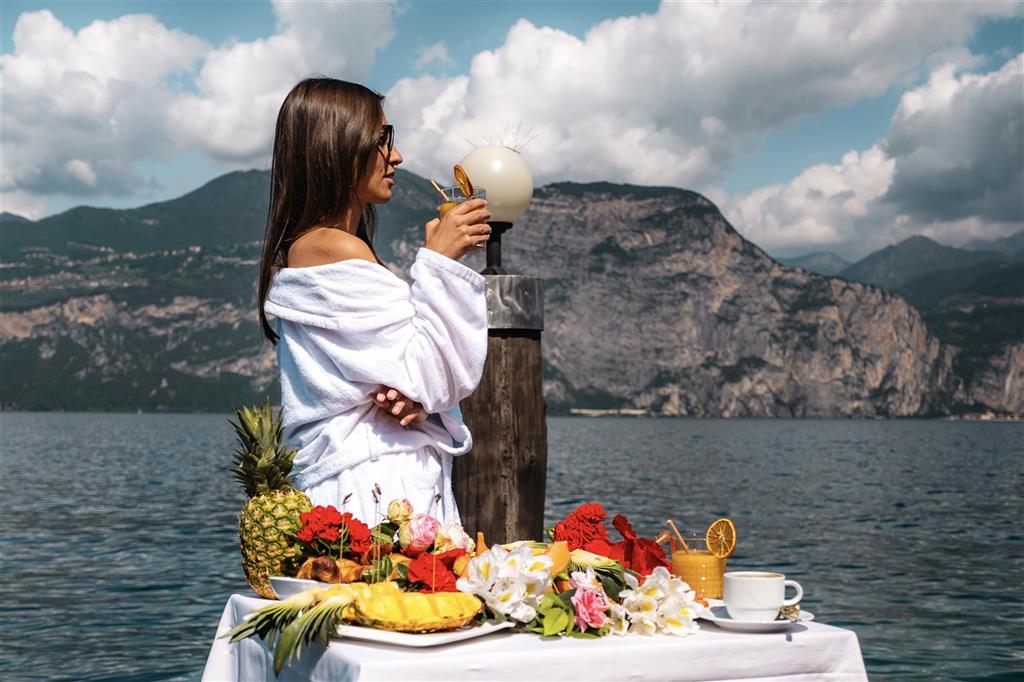 Hotel Du Lac 4*s in Brenzone on Lake Garda | Relax Attitude Hotel